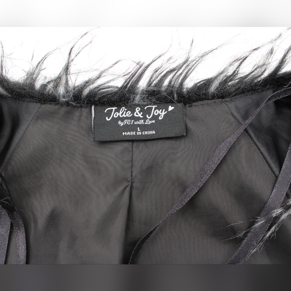 Furry Drop Shoulder Cropped Cardigan (L) - Picture 4 of 6